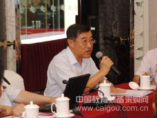 图为中国图象图形协会秘书长刘凯龙致辞