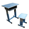 学生升降课桌椅价格钢木课桌凳图片
