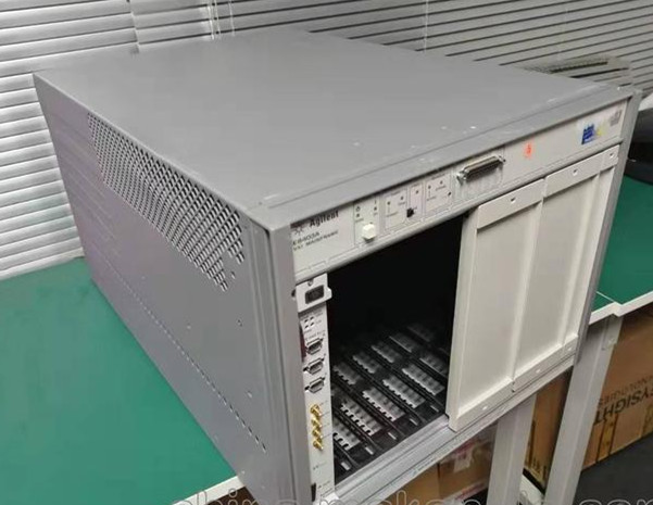 Agilent E8403A C 型VXI 主机