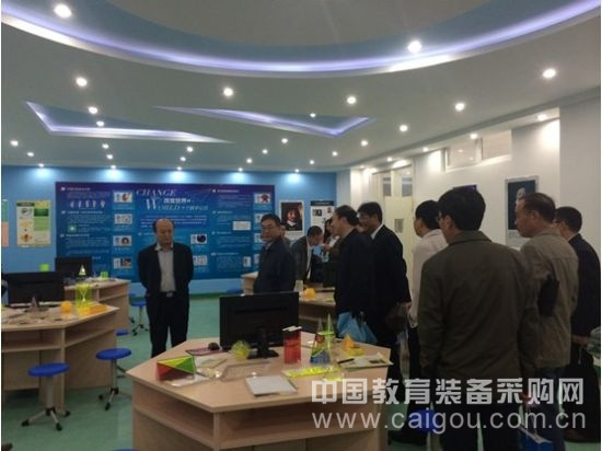 中教啟星售后培訓在澤州一中地理教室和數學教室舉行