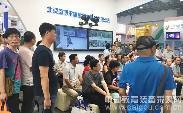 一言不合就圍觀 翰博爾青島展閃耀全場
