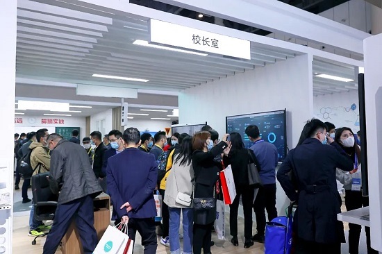 智慧教室如何落地？來“教育裝備展”看華為的經驗