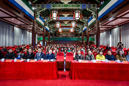 江蘇中小學教師在地國際化引智培訓項目在寧開班