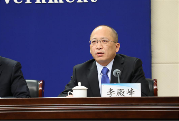 河南省召開2021年冬春季疫情防控新聞發布會 校園疫情防控成關注焦點