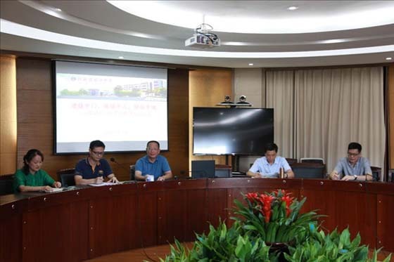 江蘇省鎮江中學舉行2021年新教師入職儀式