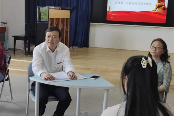 景德鎮學院黨委副書記王麗心參加主題團日活動