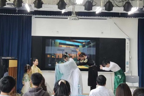 景德鎮學院黨委副書記王麗心參加主題團日活動