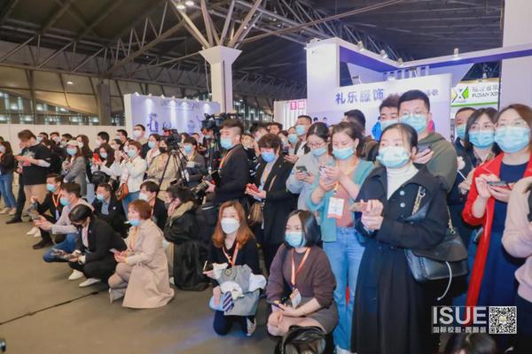 今日隆重開幕，精彩熱點帶你全面了解ISUE2021上海國際校服展