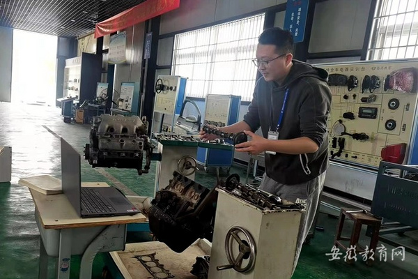 皖西經濟技術學校開展線上教學 保障學生停課不停學