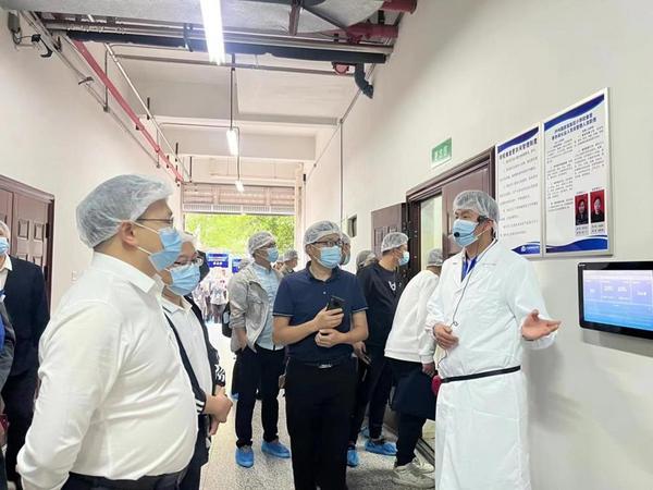 瀘州市開展學校后勤標準化建設與規范化管理暨學校食堂智能化建設專項培訓