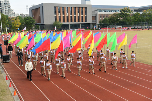 扬州市弘扬中学校服图片