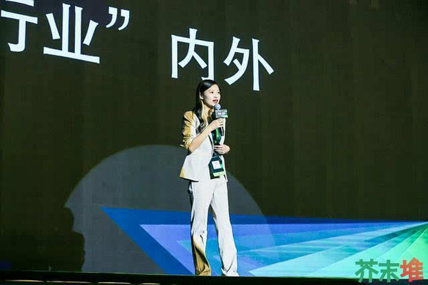 梅初九：在碰撞與演變中迎來更好的教育